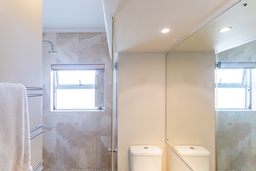 2 Bedroom Property for Sale in Mouille Point Western Cape